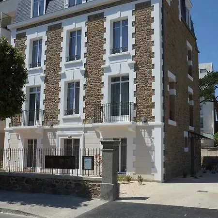 Des Thermes Appart hôtel
